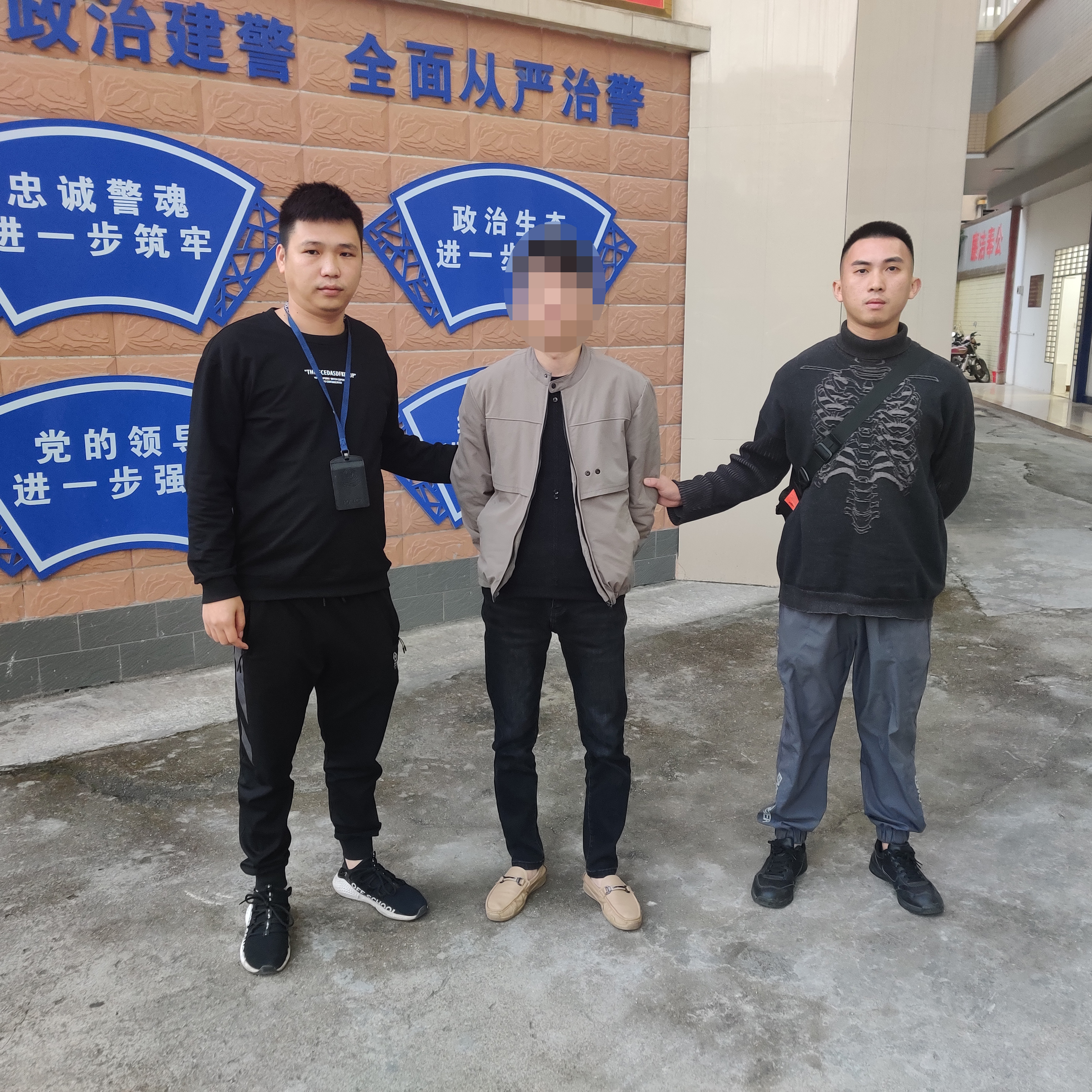 江苏公安抓获苏超倒票黄牛105人已成立工作专班集中打击(江苏省公安厅吴晶案件最新)