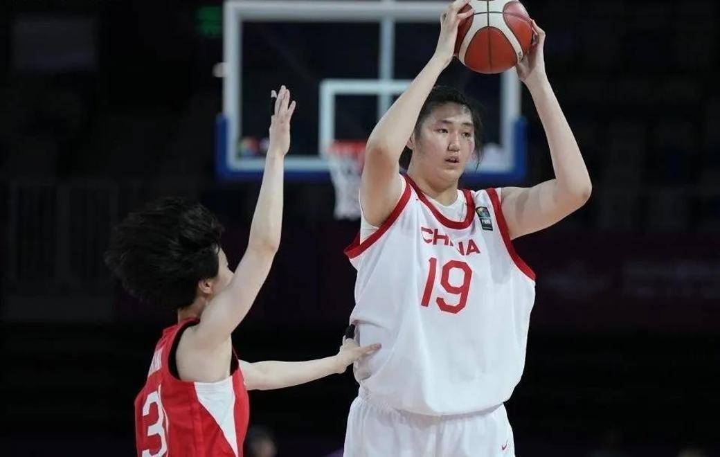 宫鲁鸣：日本女篮速度快&外围准，这原来是我们中国队风格(日本女篮后卫宫崎)