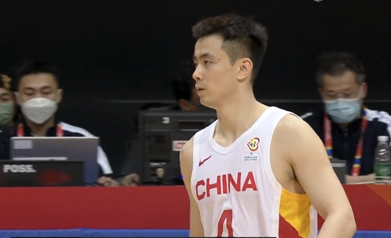包含争议！赵继伟转会北控引热议，北京户口成筹码，球迷：辽篮留不住人的词条