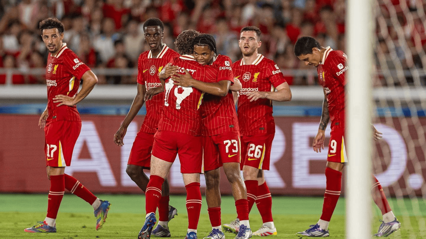 足球——友谊赛：利物浦胜横滨水手(利物浦ynwa)